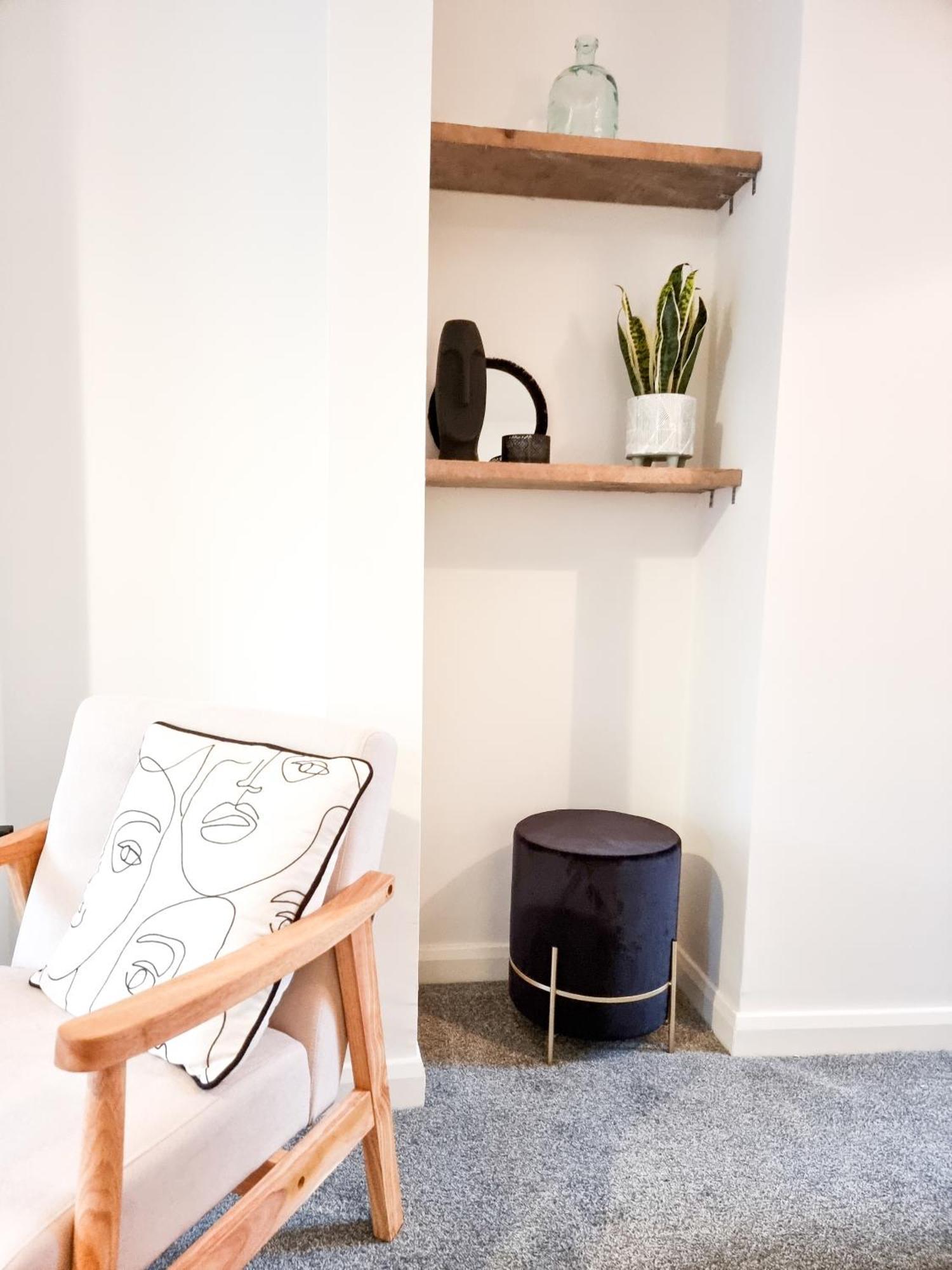 4-Bedroom Home - Perfect For Those Working In Bridgend - By Tailored Accommodation المظهر الخارجي الصورة