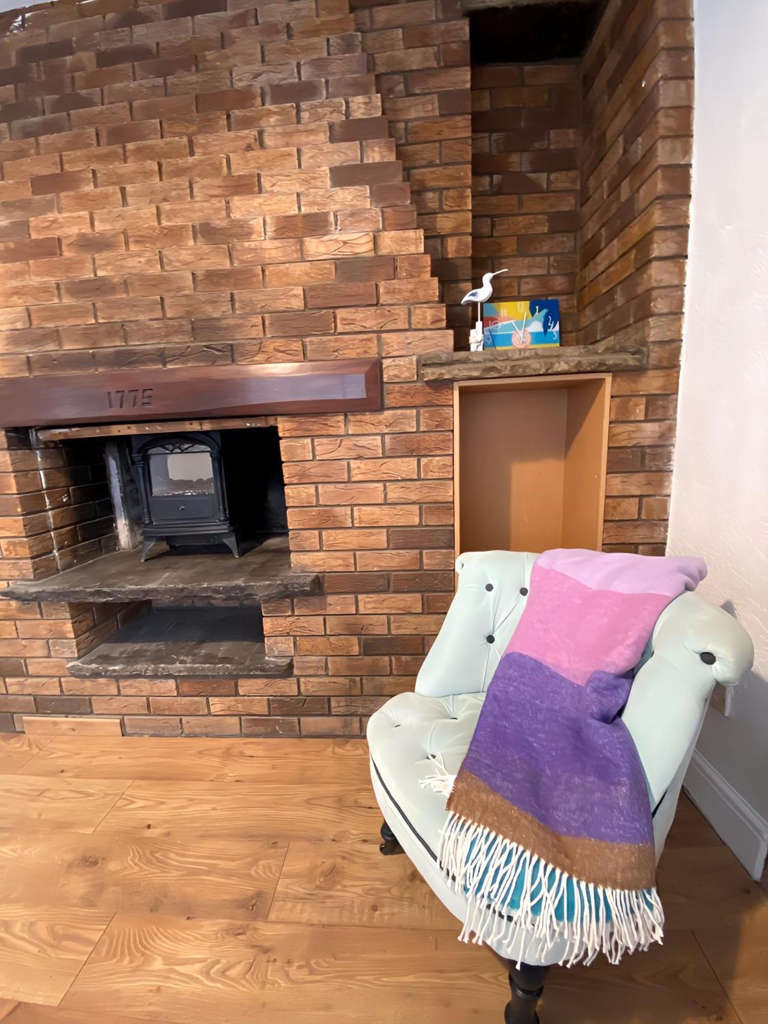 4-Bedroom Home - Perfect For Those Working In Bridgend - By Tailored Accommodation المظهر الخارجي الصورة