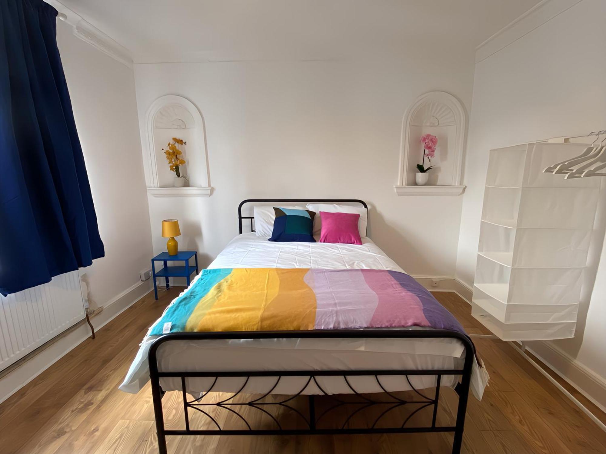 4-Bedroom Home - Perfect For Those Working In Bridgend - By Tailored Accommodation المظهر الخارجي الصورة